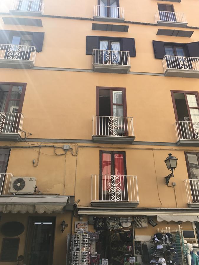 Sorrento Deluxe B&B Exteriör bild